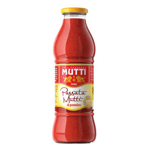 Mutti Tomato Puree 700g glass